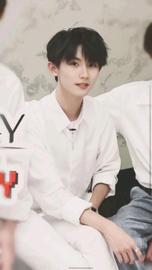 娱乐吃瓜君严浩翔贺峻霖,娱乐吃瓜界的双星闪耀